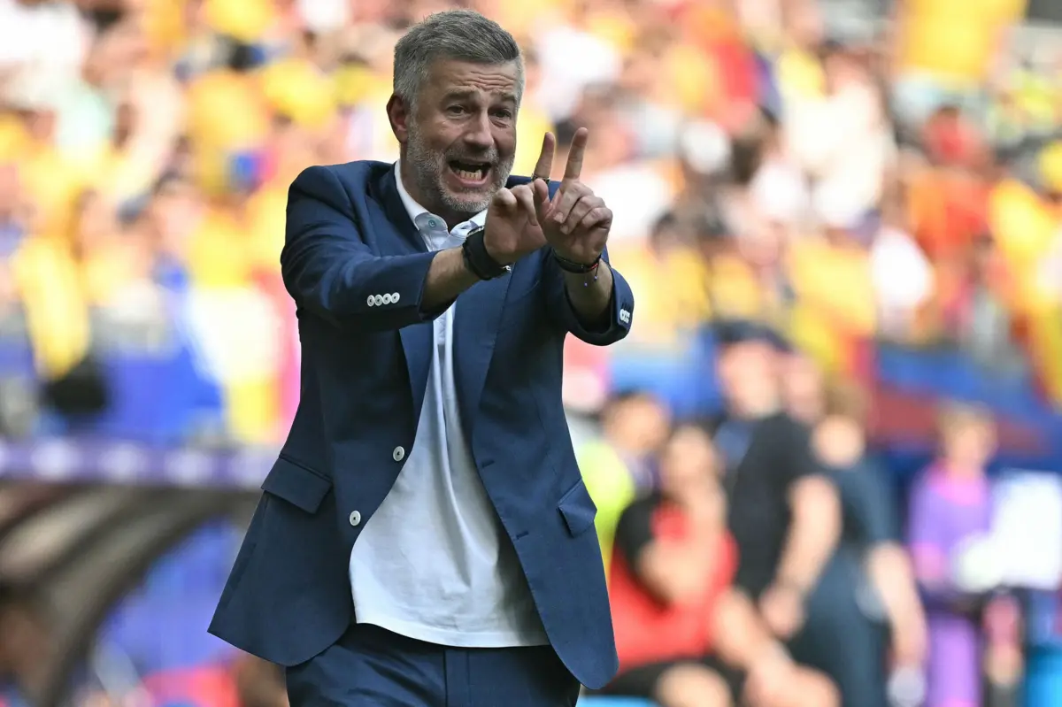 Iordanescu (JAVIER SORIANO / AFP)