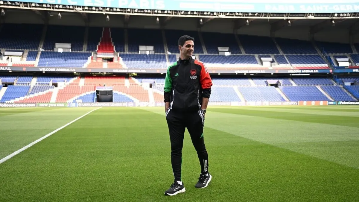 Mikel Arteta no Parque dos Príncipes (créditos: Arsenal)