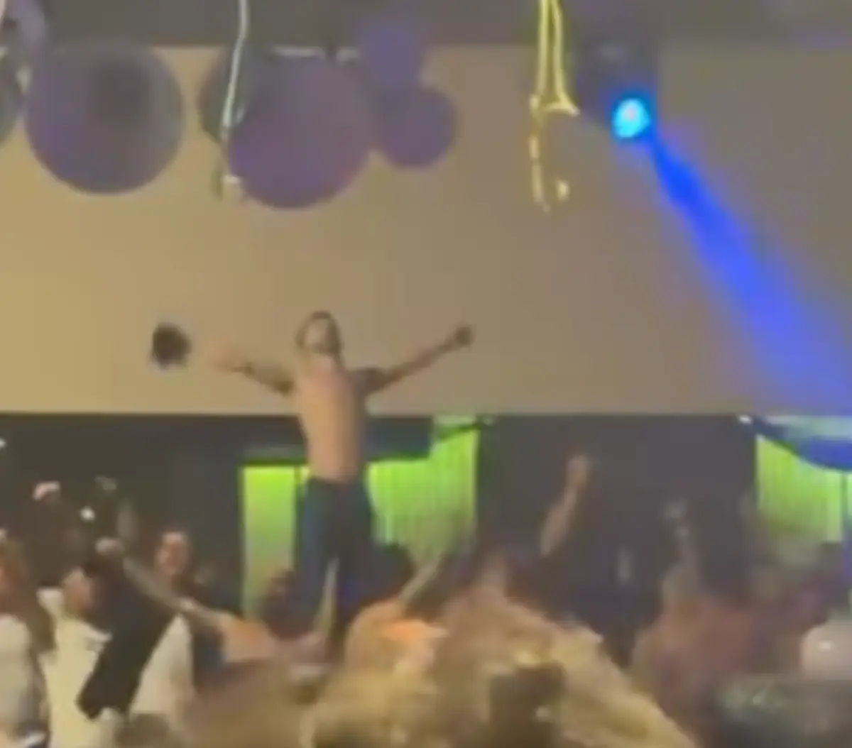 Imagem de contexto do artigo Alegados adeptos do FC Porto causam distúrbios em discoteca no Funchal