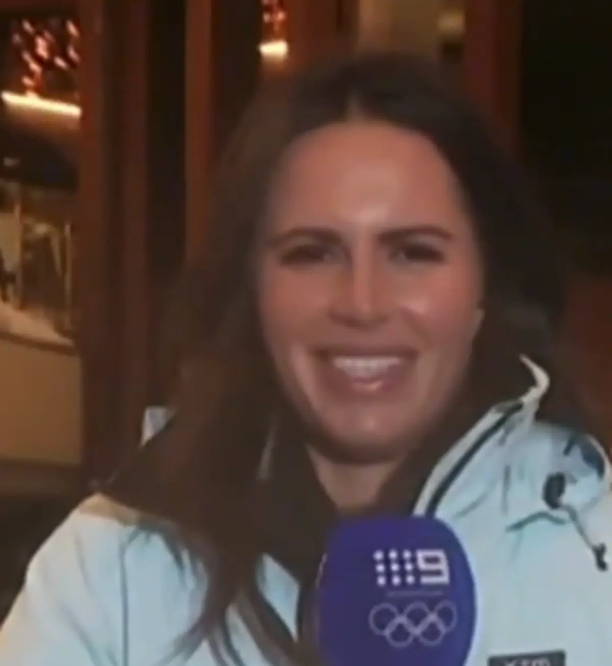 Imagem de contexto do artigo Um direto nos Jogos Olímpicos de Inverno depois de uns copos: "Estou envergonhada"