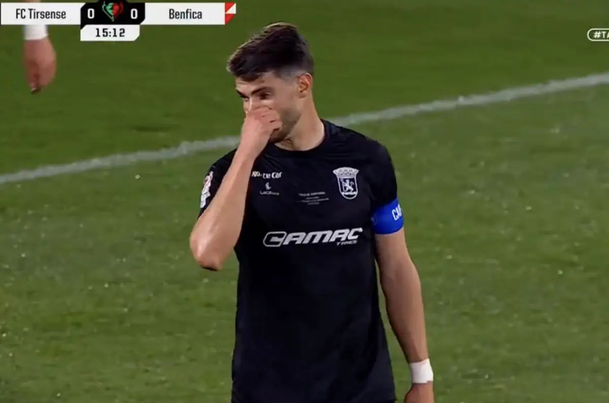Imagem de contexto do artigo Tirsense-Benfica: autogolo de João Pedro inaugurou o marcador