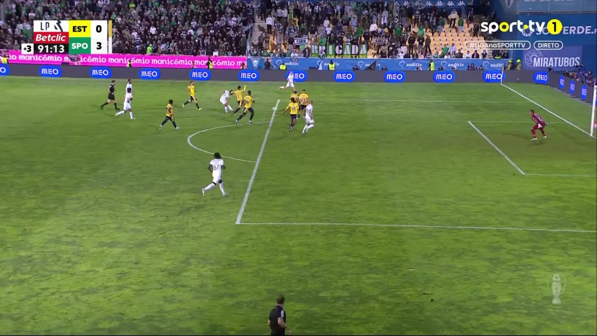 Imagem de contexto do artigo Daniel Bragança fecha a contagem no Estoril-Sporting com disparo de longe. Veja o golo