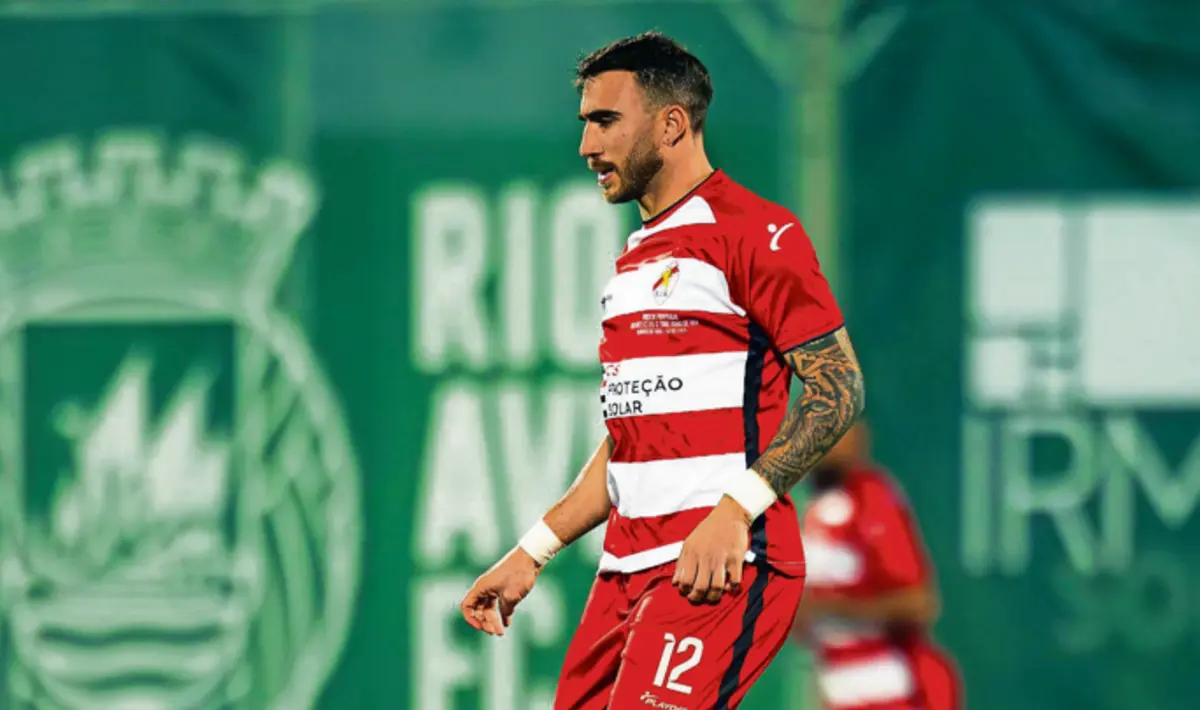 Imagem de contexto do artigo "Vivi muita coisa no futebol, mas nunca vi tantos jogadores juntos a chorar"