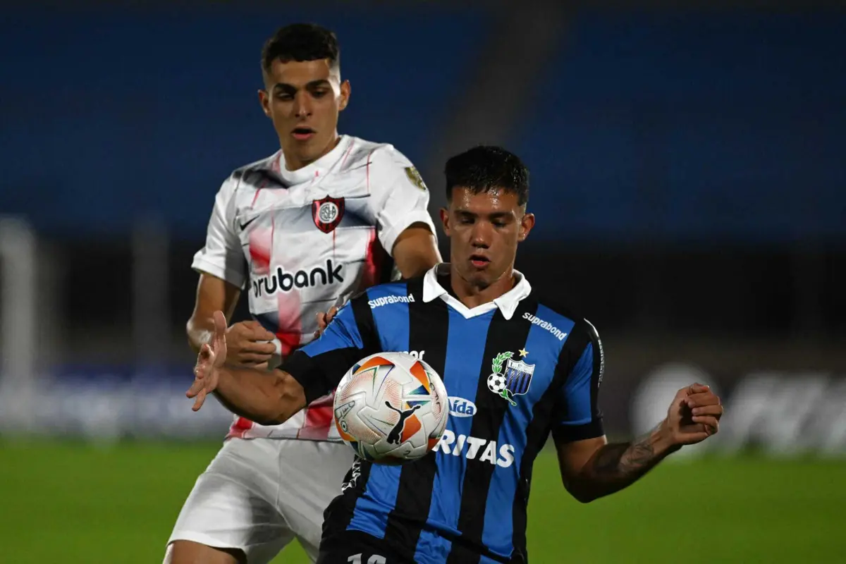 Tobías Medina, à esquerda (créditos: AFP)