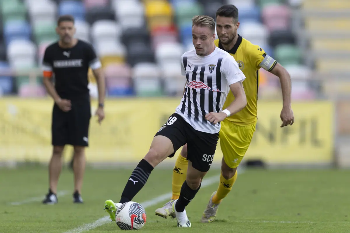 Esta época, Rui Ferreira já tinha marcado noutras duas vitórias: ao Florgrade, no CdP, e ao Sertanense, na Taça (Créditos: Pedro Correia/Global Imagens)