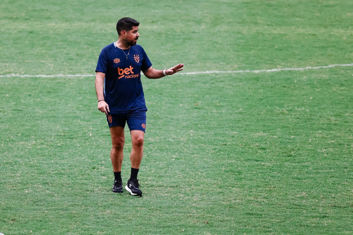 António Oliveira (Créditos: Sport Recife)