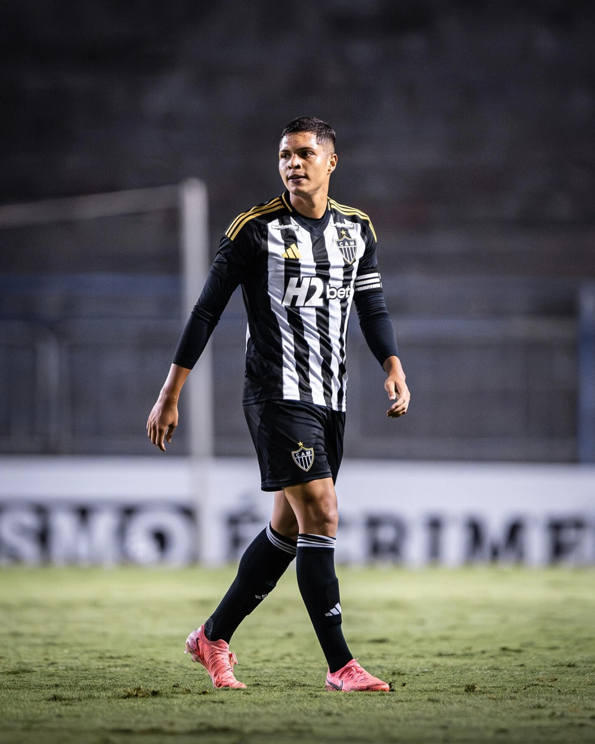 Imagem de contexto do artigo Defesa do Atlético Mineiro já está em Portugal para assinar com o Famalicão