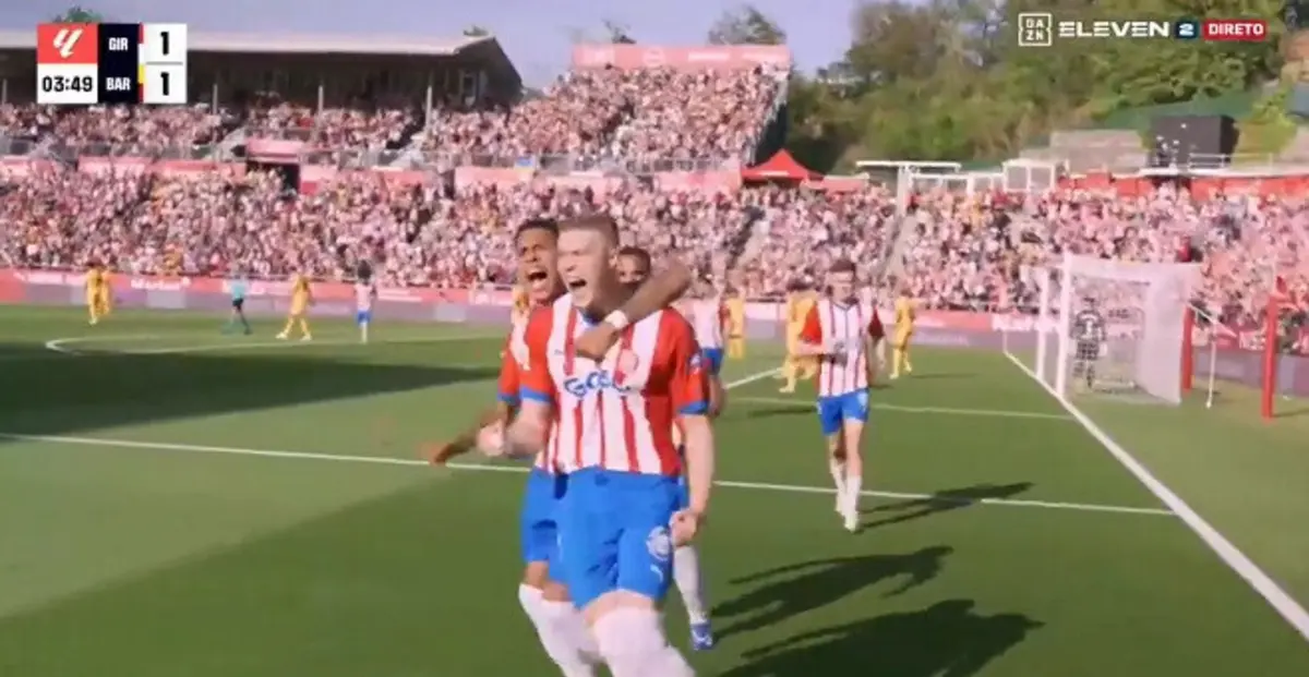 Dovbyk (créditos: DAZN)