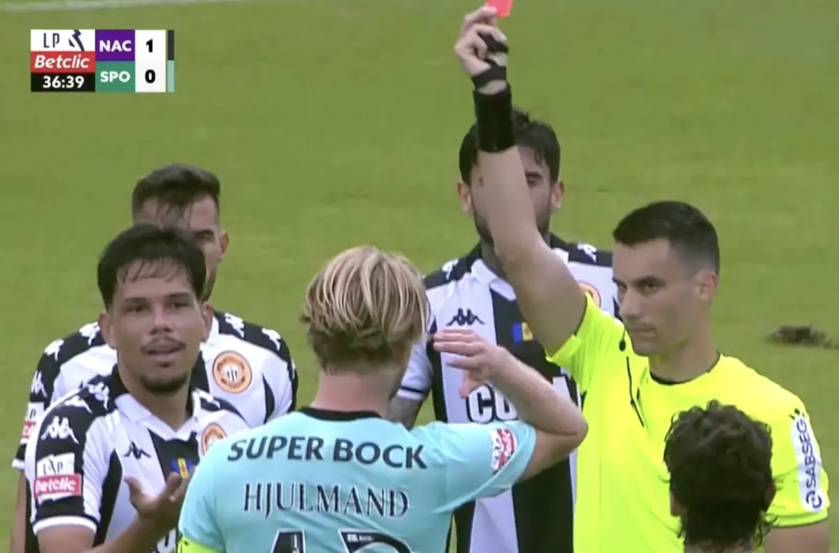 Imagem de contexto do artigo Nacional ficou a jogar com menos após expulsão de Pablo Ruan. Veja