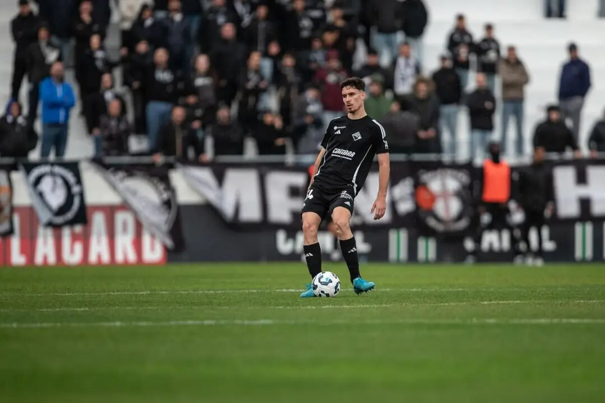 Ni Rodrigues esteve cedido à Académica (Reprodução: Instagram do jogador)