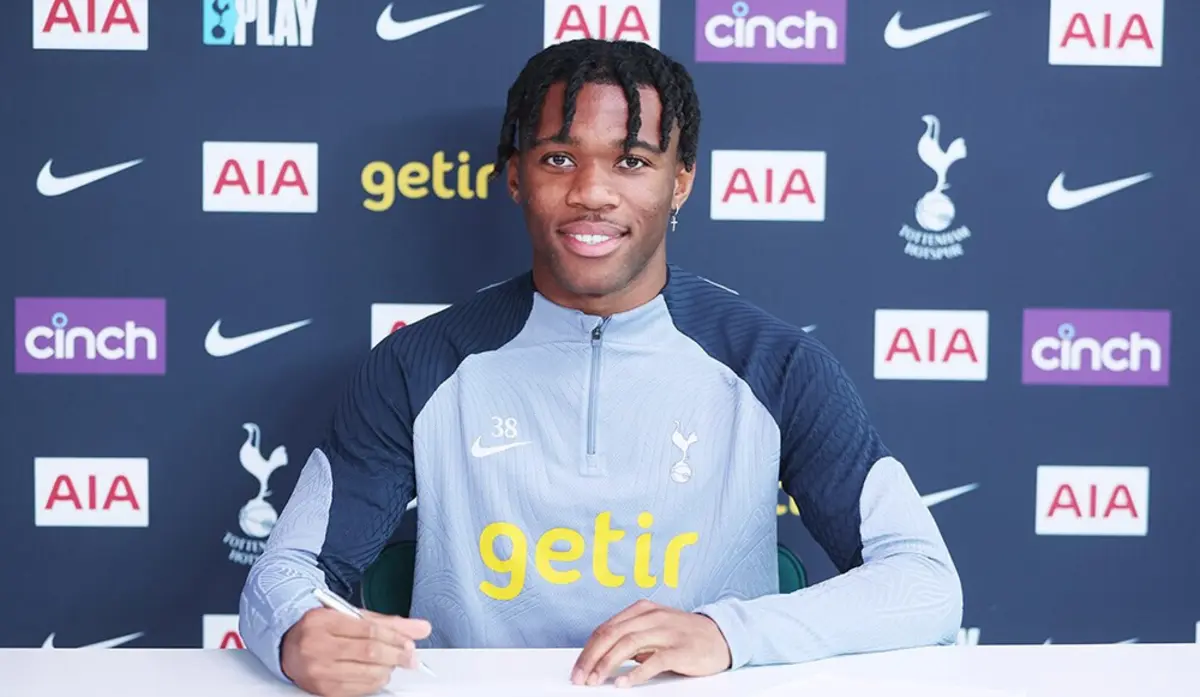 Imagem de contexto do artigo Tottenham anuncia renovação de lateral de 21 anos