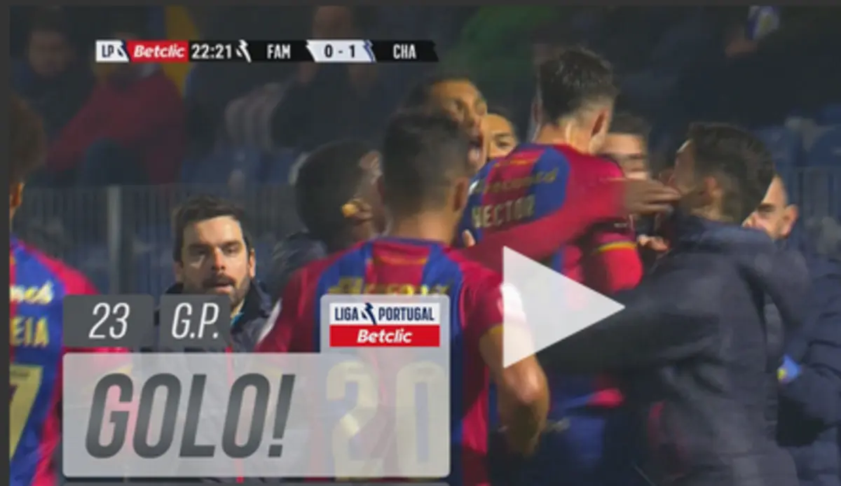 Imagem de contexto do artigo VAR avisa Artur Soares Dias, penálti e golo do Chaves em Famalicão. Ora veja