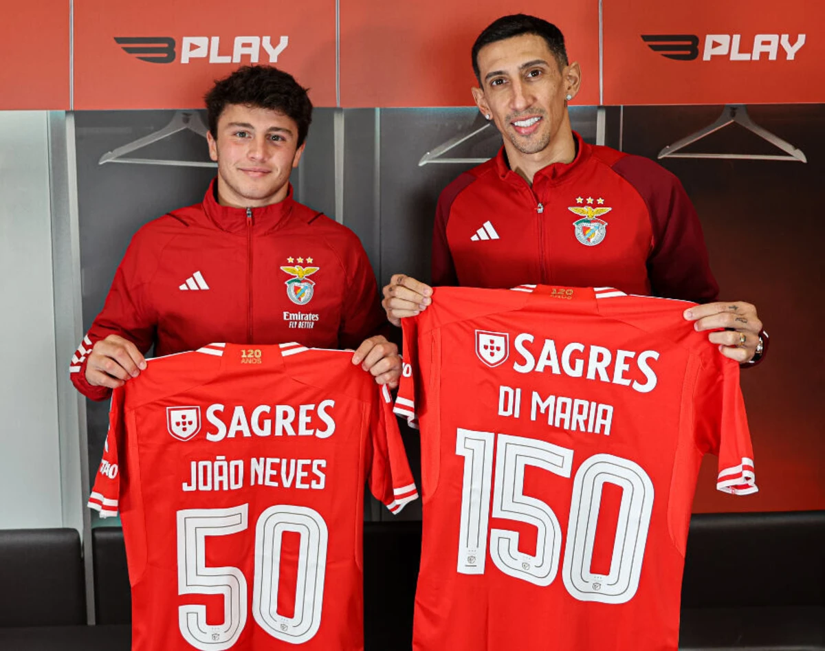 João Neves e Di María (Créditos: Sport Lisboa e Benfica)
