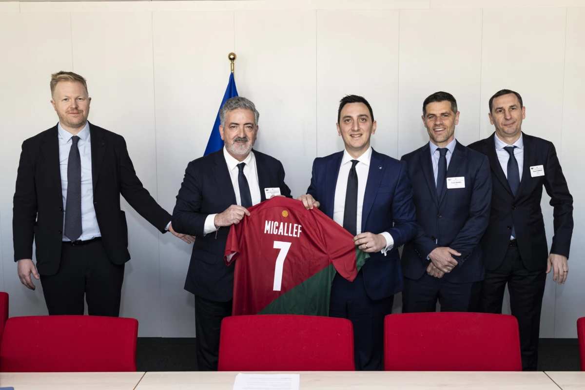 Joaquim Evangelista na reunião da FIFPRO Europa