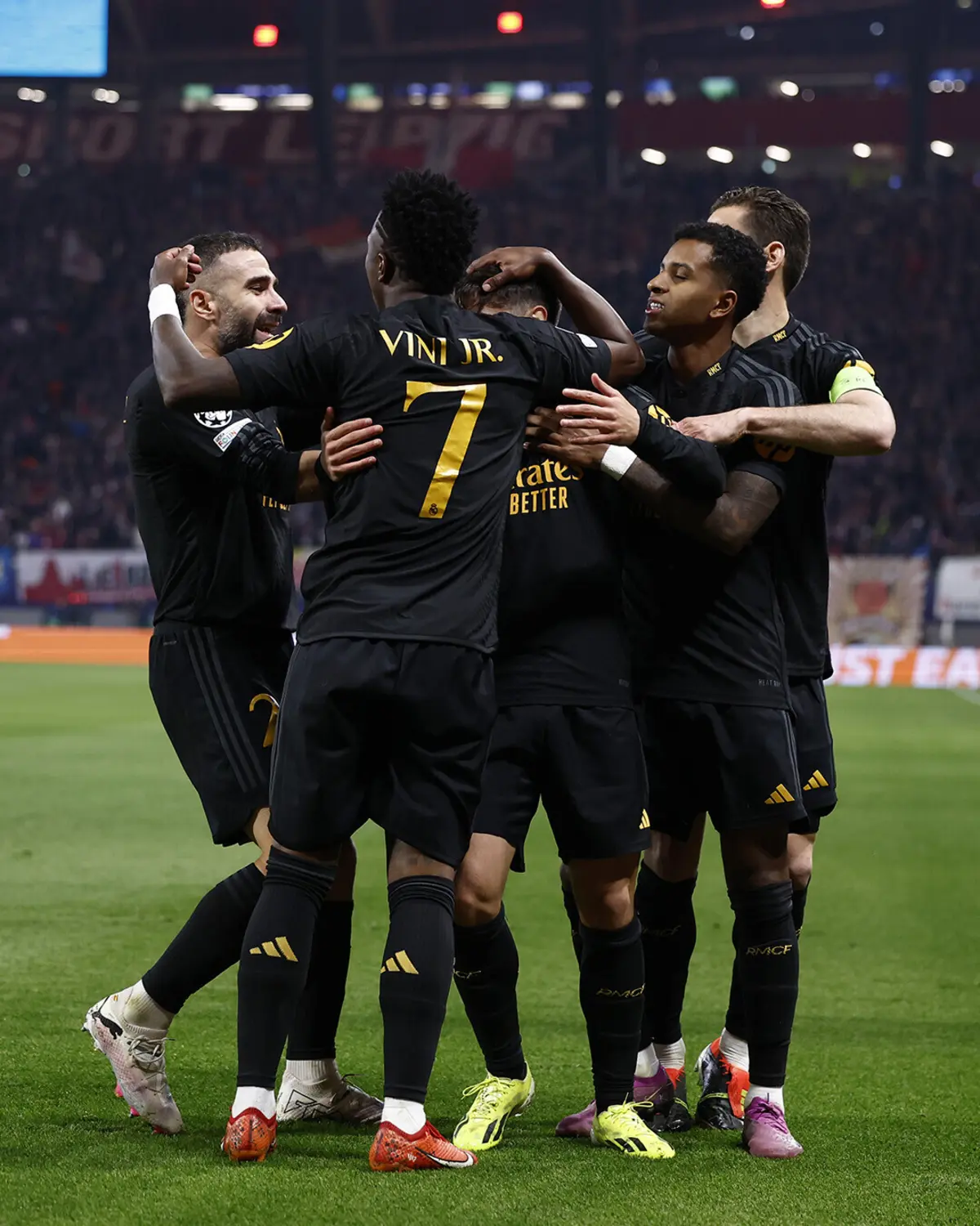 Real Madrid vence em Leipzig