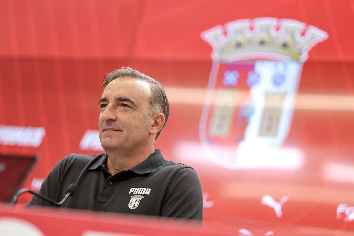 Imagem de contexto do artigo Carvalhal e a contratação de Gharbi: "Não era prioridade, mas é um predestinado…”