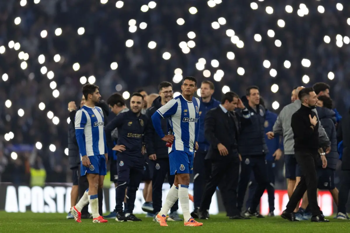 Thiago Silva estreou-se no clássico da Taça de Portugal