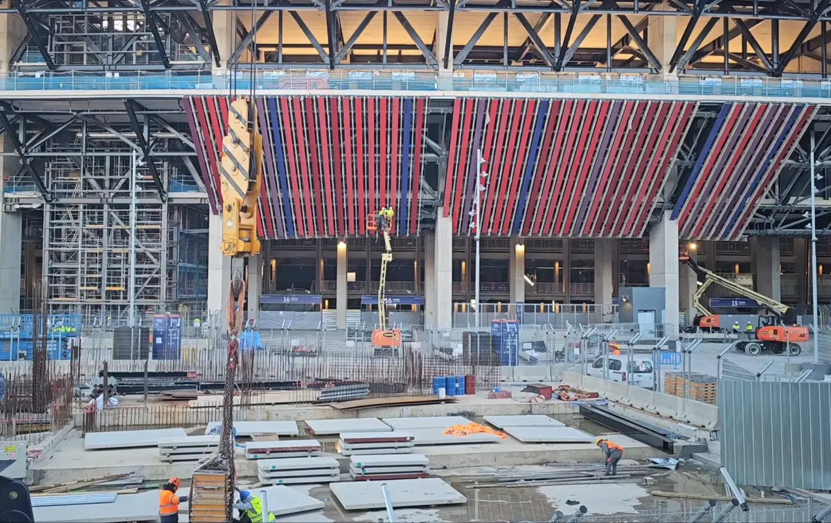 Imagem de contexto do artigo Obras no Camp Nou prosseguem: perceba com este vídeo como está a casa do Barcelona