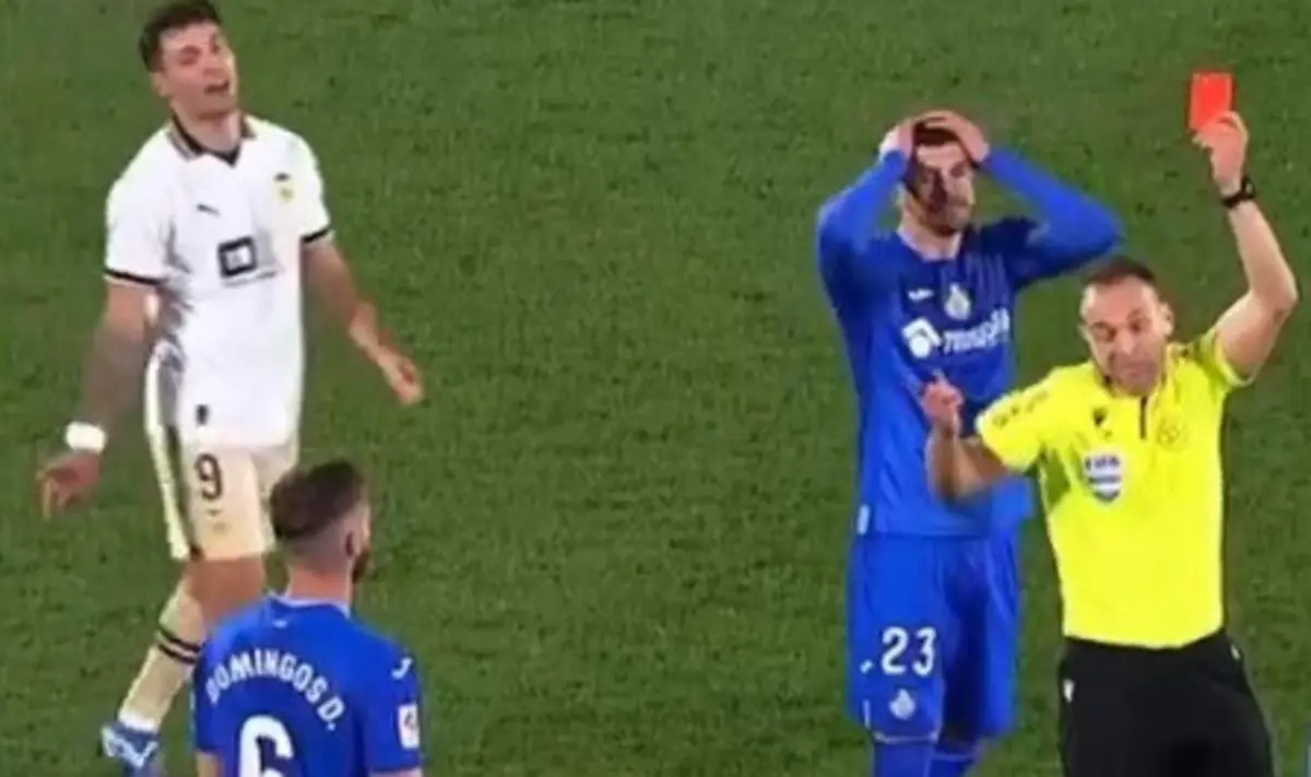 Expulsão de Domingos Duarte (créditos: X/Reprodução)