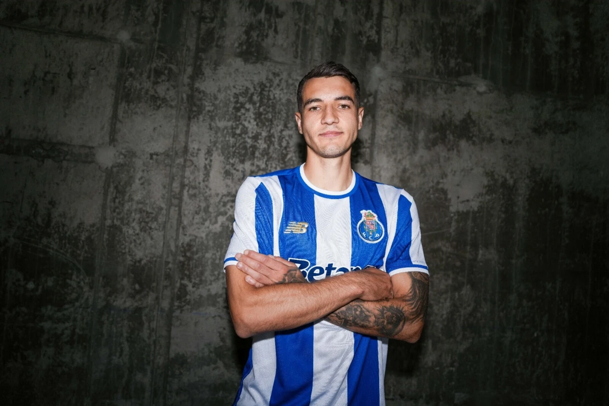 Imagem de contexto do artigo Farioli fala da situação de William Gomes e de Kiwior: "Está aqui para ajudar"