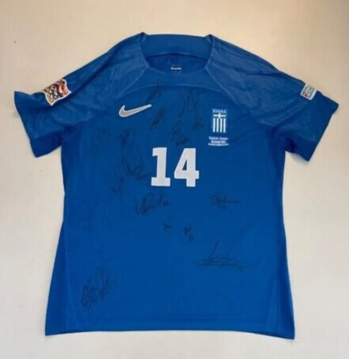 Imagem de contexto do artigo Leiloada a camisola que Pavlidis usou contra a Inglaterra, num jogo em que bisou