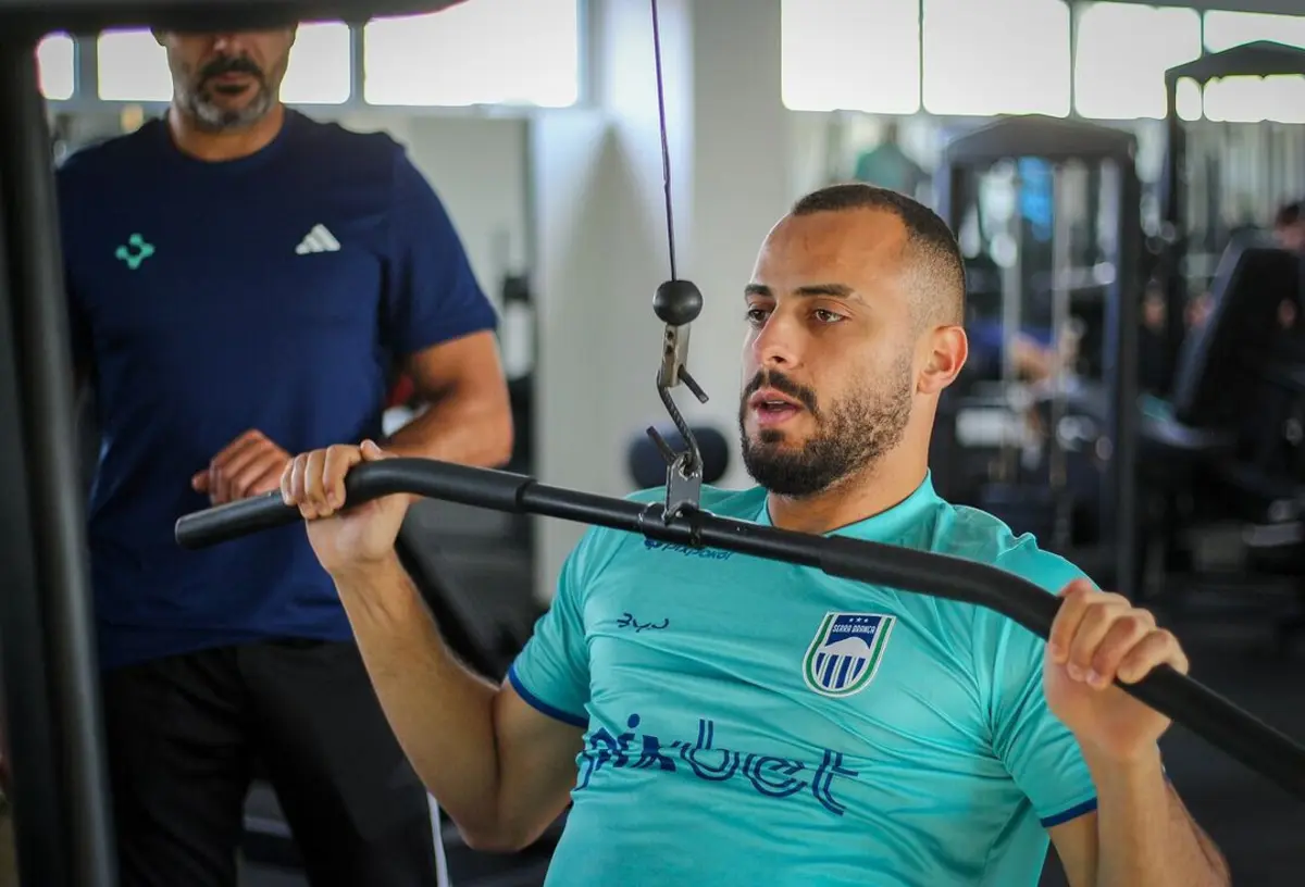 Imagem de contexto do artigo Arthur Cabral mantém a forma a treinar no Serra Branca