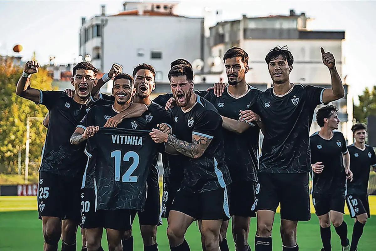 A Sanjoanense está a marcar mais golos e este foi dedicado ao colega Vitinha