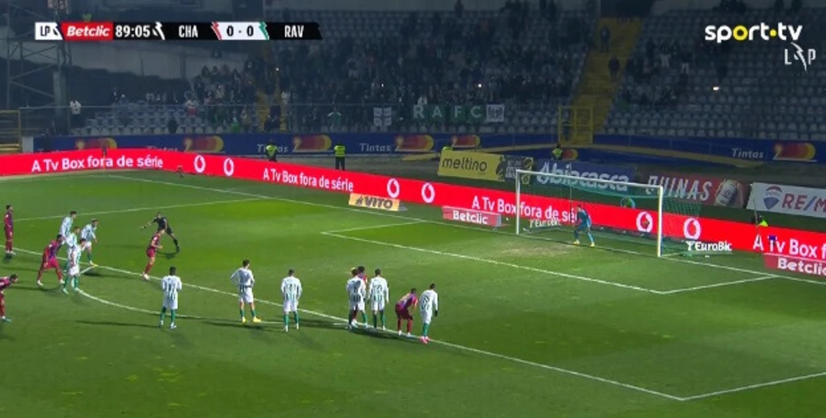 Penálti de Héctor (créditos: Vsports)