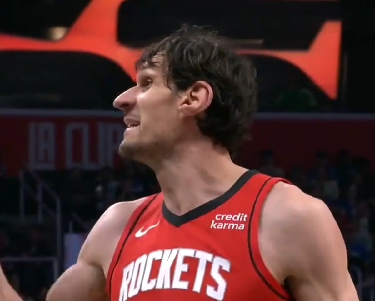 Imagem de contexto do artigo NBA: falhou lance livre de propósito para dar comida aos adeptos adversários