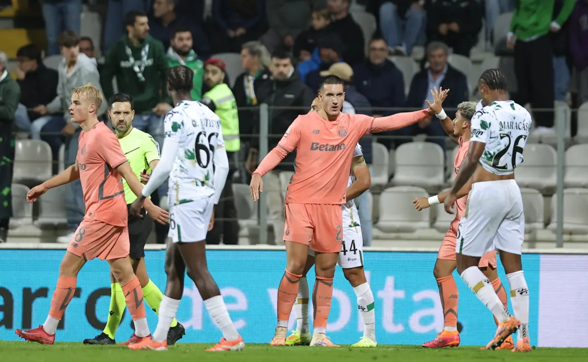 Deniz Gul celebra em Moreira de Cónegos