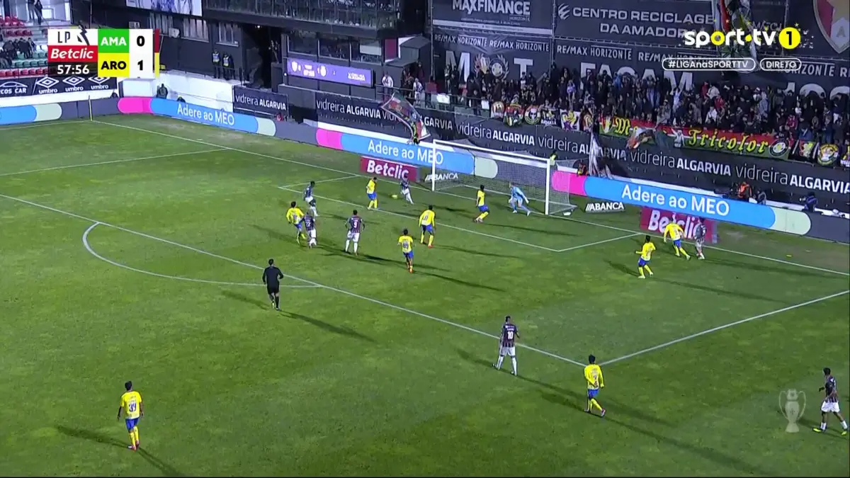 Imagem de contexto do artigo Estrela da Amadora-Arouca: tudo empatado com este autogolo. Ora veja