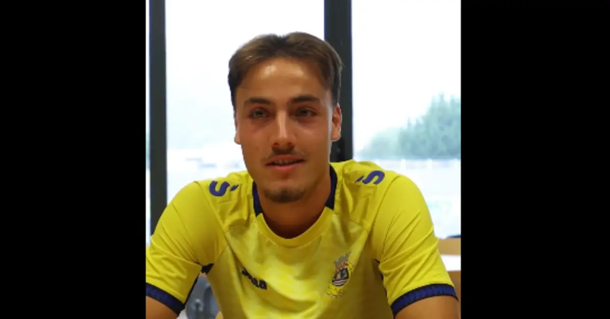 Imagem de contexto do artigo Espen van Ee, médio neerlandês, é reforço do Arouca