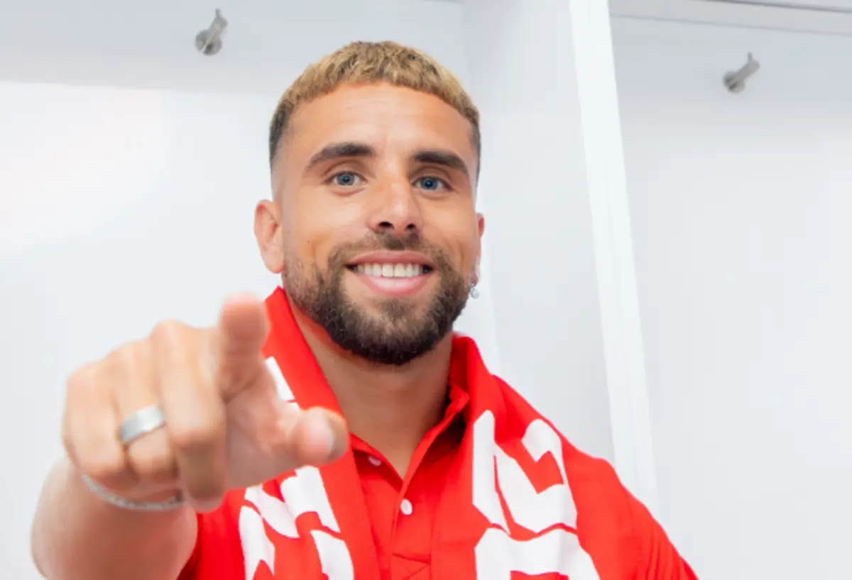 Imagem de contexto do artigo Lateral Paulinho volta a representar a camisola do Leixões