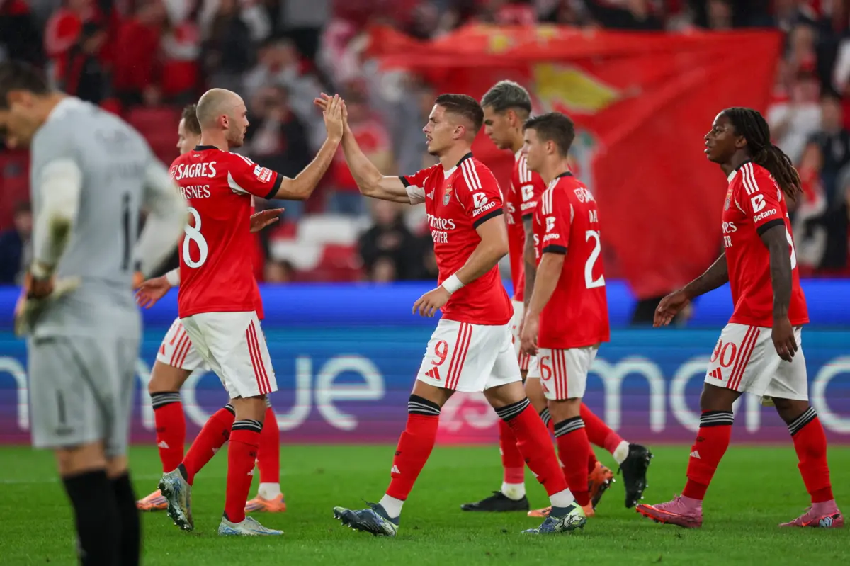 Ivanovic tenta recuperar protagonismo no Benfica