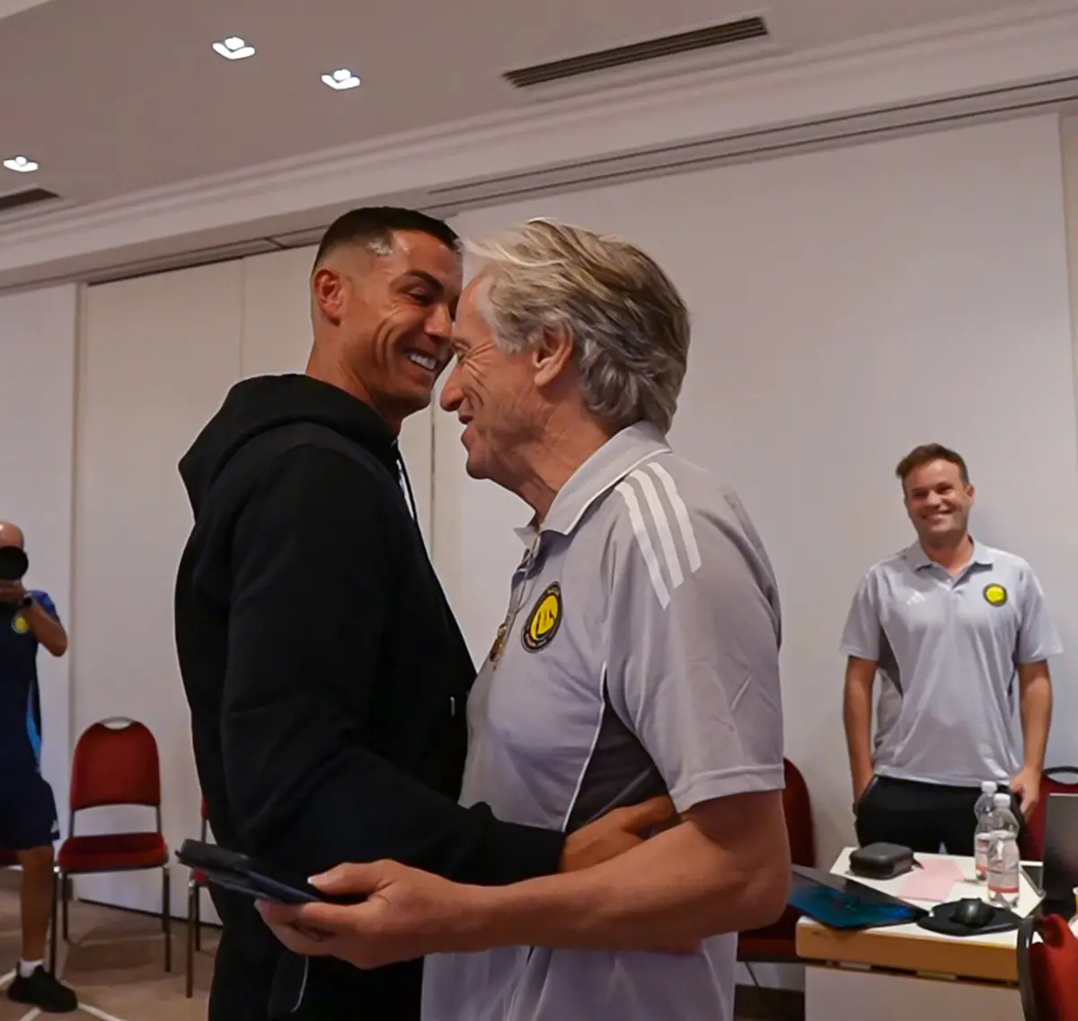 Imagem de contexto do artigo Jorge Jesus recebe Ronaldo no estágio do Al Nassr na Áustria
