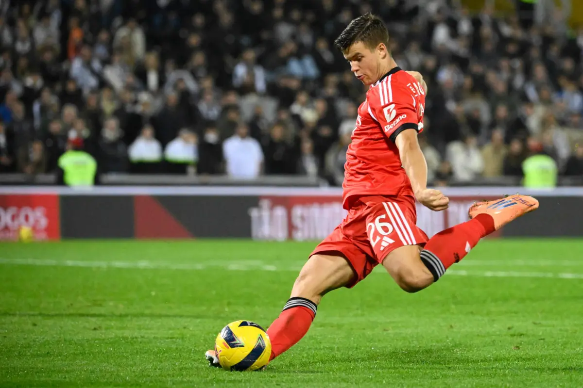 Dahl estreou-se a marcar pelo Benfica