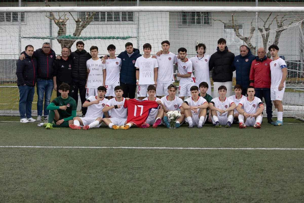 Imagem de contexto do artigo Sub-18 da Oliveirense prestaram homenagem ao amigo Yvann: "Estarás sempre connosco"