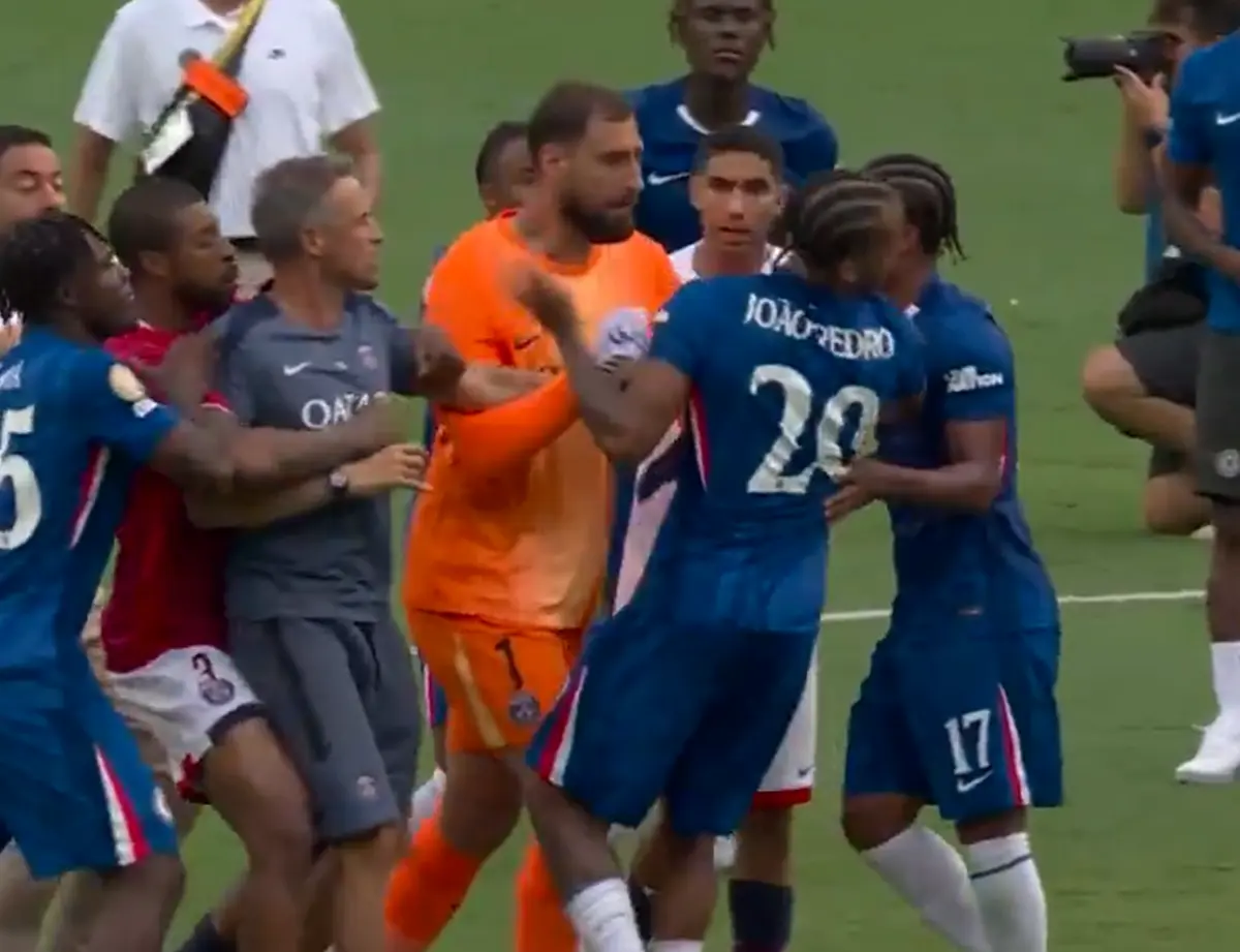 Imagem de contexto do artigo Mundial de Clubes termina com confusão e agressão de Luis Enrique a João Pedro