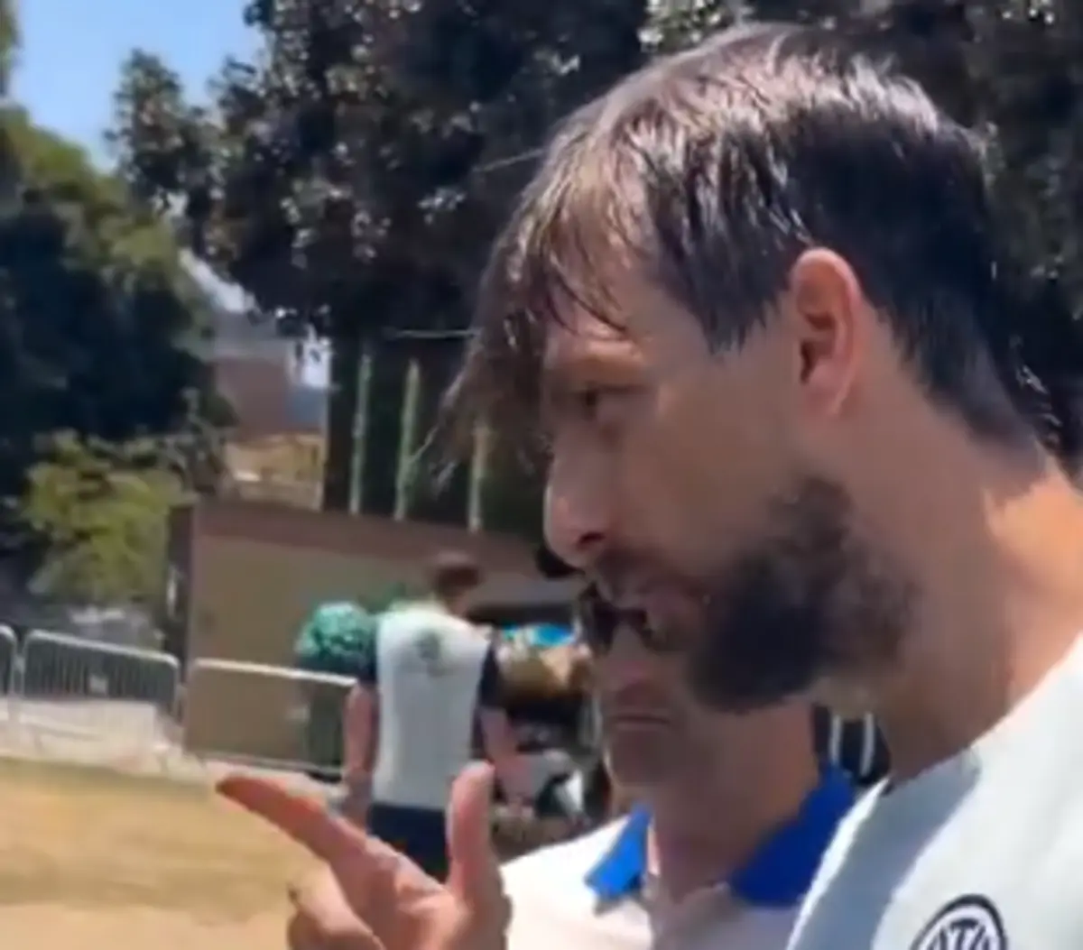 Imagem de contexto do artigo Acerbi avisa adepto após ser alvo de chacota: "Dou-te uma tareia"