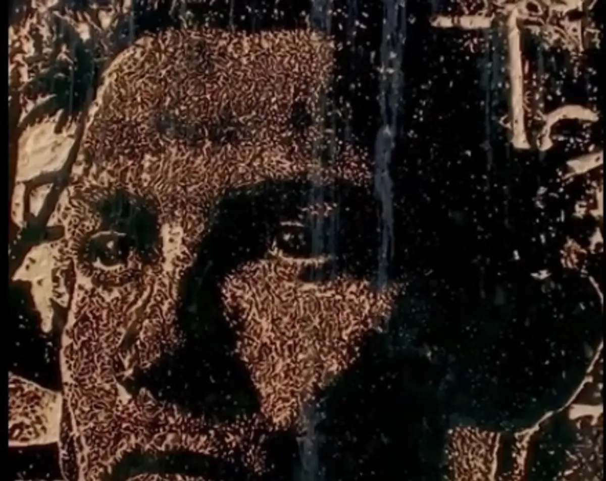 Imagem de contexto do artigo Artista português esculpe parede do Al Nassr com Ronaldo em foco. Ora veja