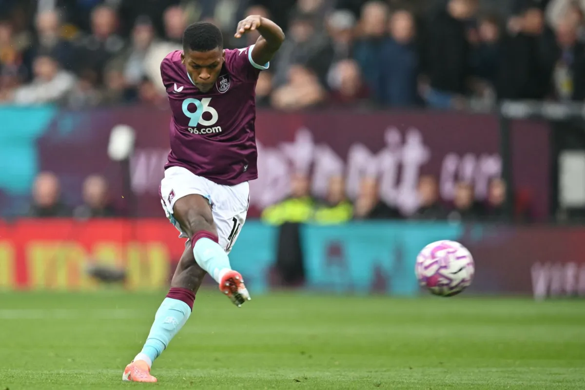 Florentino transferiu-se para o Burnley