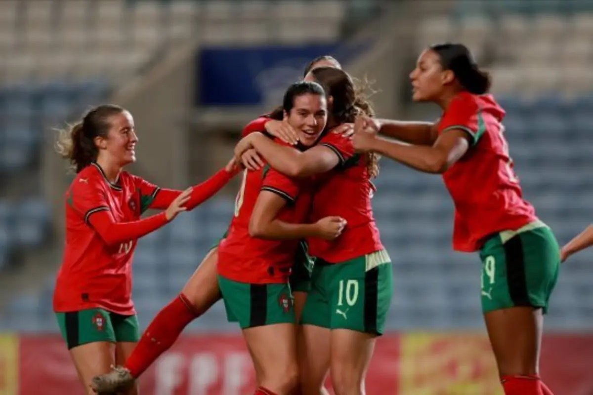 Seleção feminina de sub-19