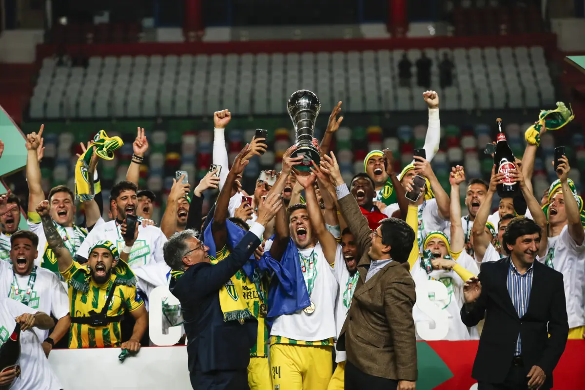 Tondela sagrou-se campeão da II Liga (Créditos: Lusa)