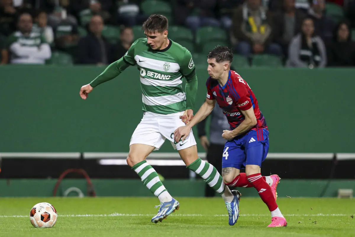 Fresneda em ação pelo Sporting na receção ao Raków