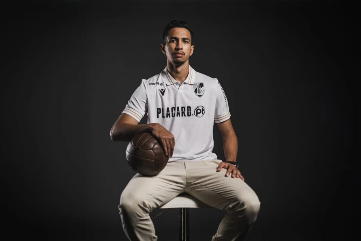 Imagem de contexto do artigo Central Paulo Vitor troca V. Guimarães pelo Aves SAD