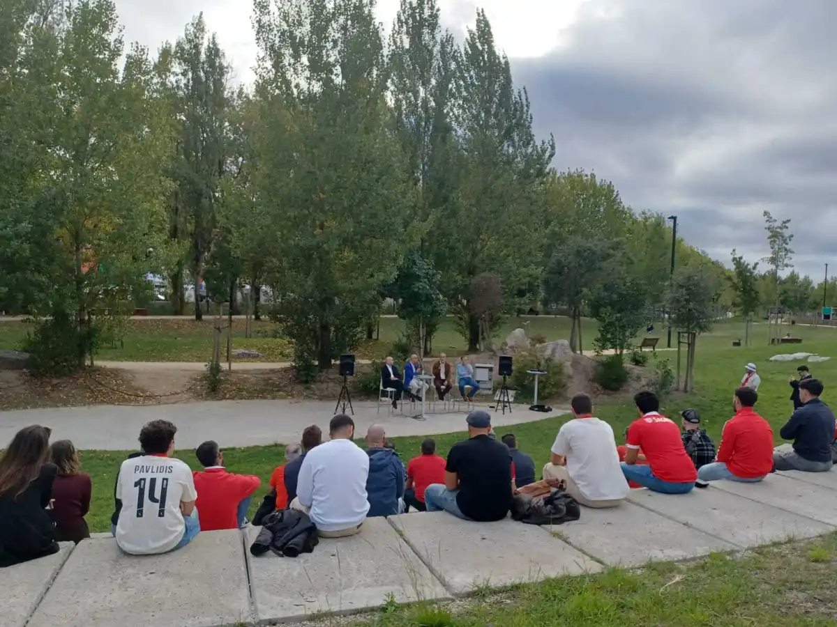 Imagem de contexto do artigo Benfica: João Diogo Manteigas em campanha em Leiria