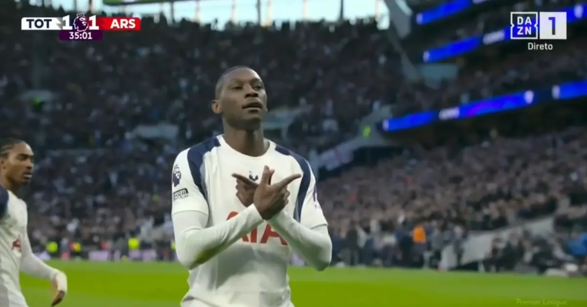 Imagem de contexto do artigo Tottenham-Arsenal: Eze marca, mas Kolo Muani responde logo a seguir
