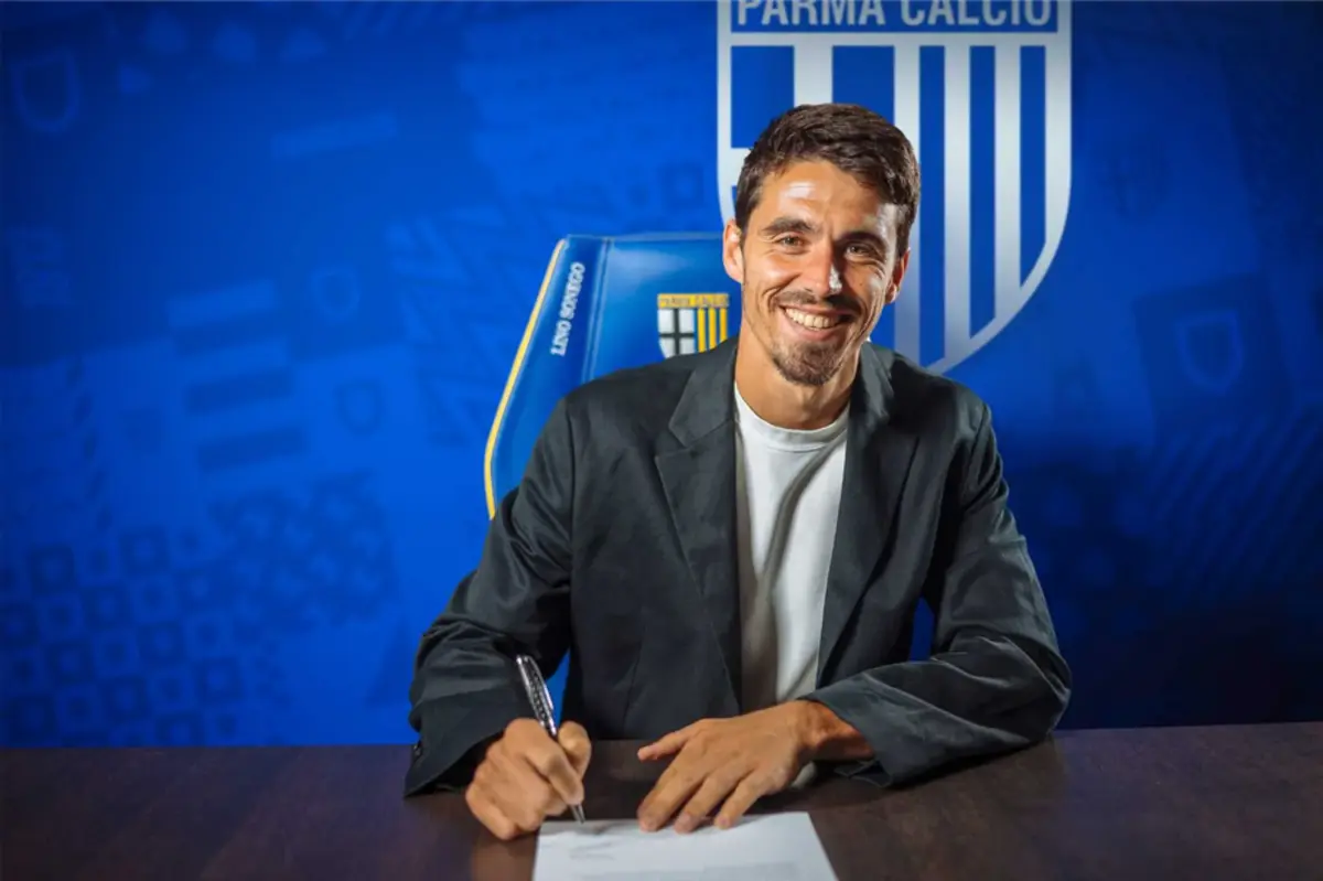 Imagem de contexto do artigo Carlos Cuesta assume Parma e é o segundo técnico mais novo de sempre em Itália