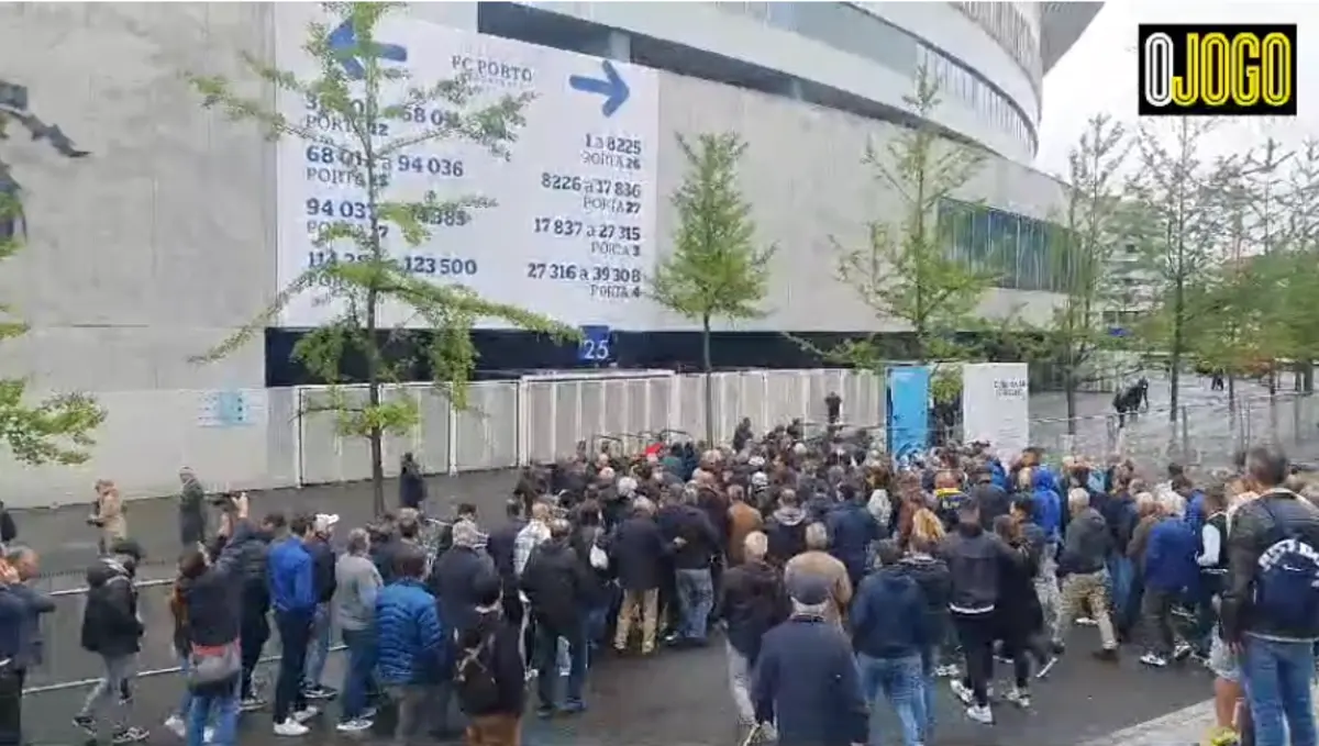 Imagem de contexto do artigo O momento em que se abriram os portões do Dragão... com atraso