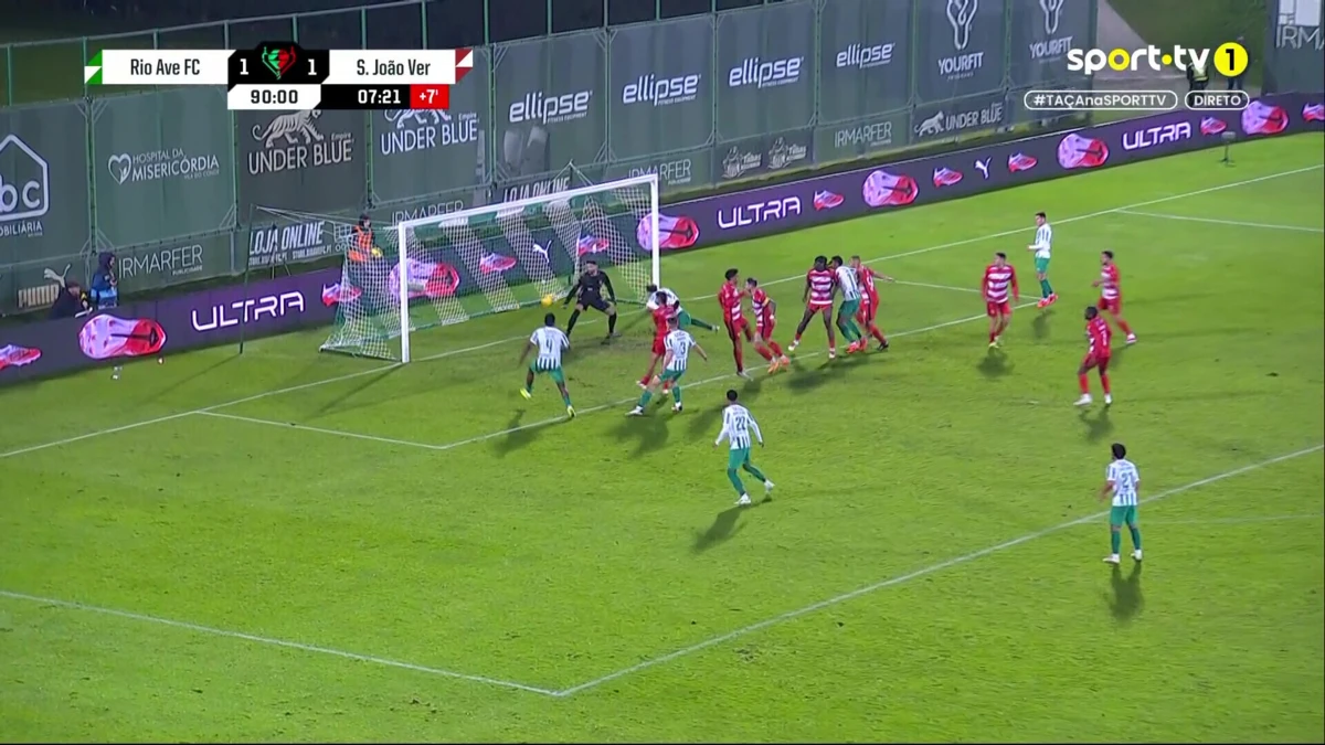 Imagem de contexto do artigo Veja o bis de Clayton, aos 90'+8', que decidiu o Rio Ave-São João de Ver